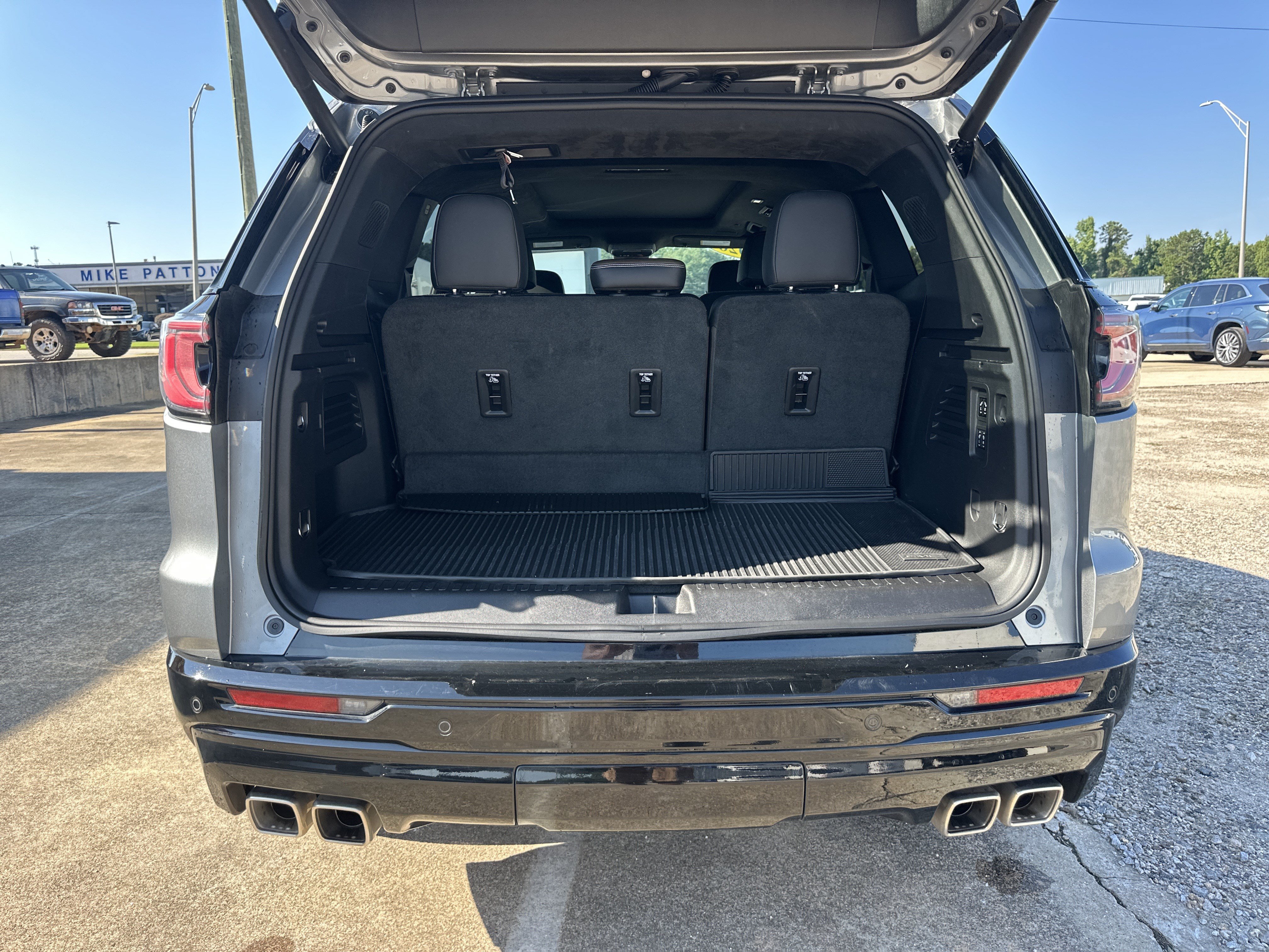 Certified 2026 GMC Acadia Denali Ultimate w/ LPO, All-Weather Package AWD/4WD image 20
