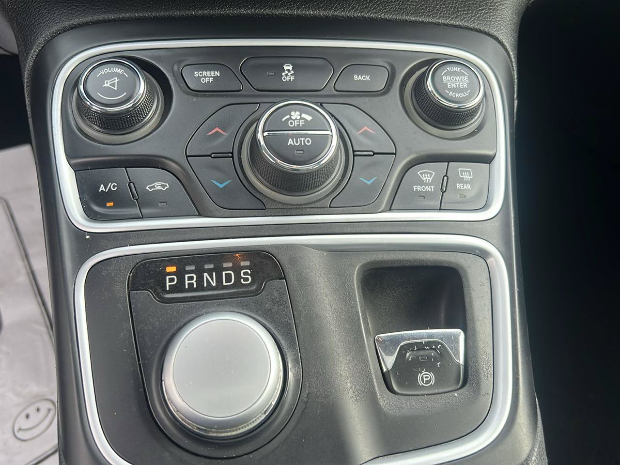Used 2015 Chrysler 200 C w/ Sun/Sound Group FWD image 21