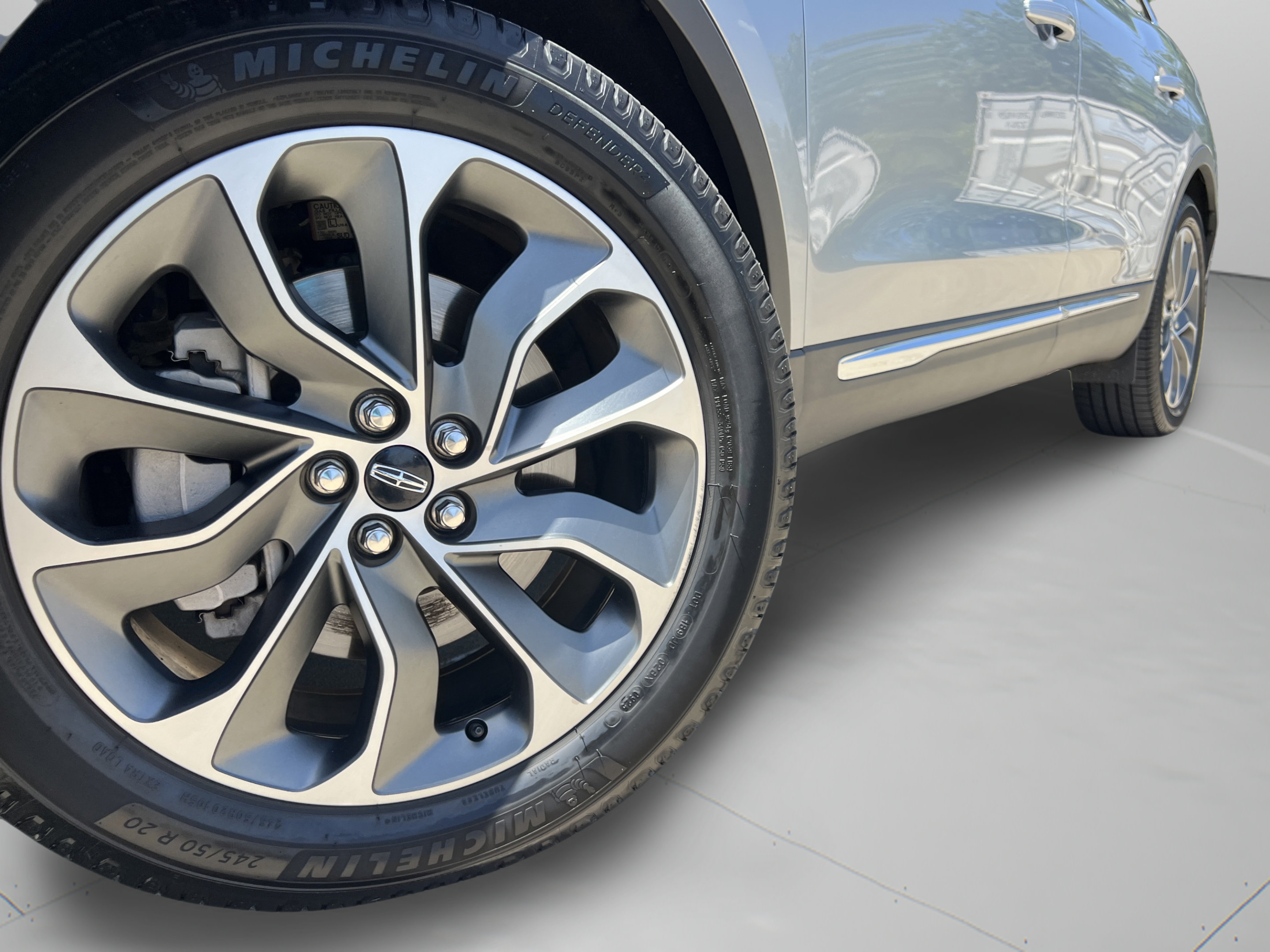 Used 2023 Lincoln Nautilus Reserve w/ Luxury Package AWD/4WD image 29