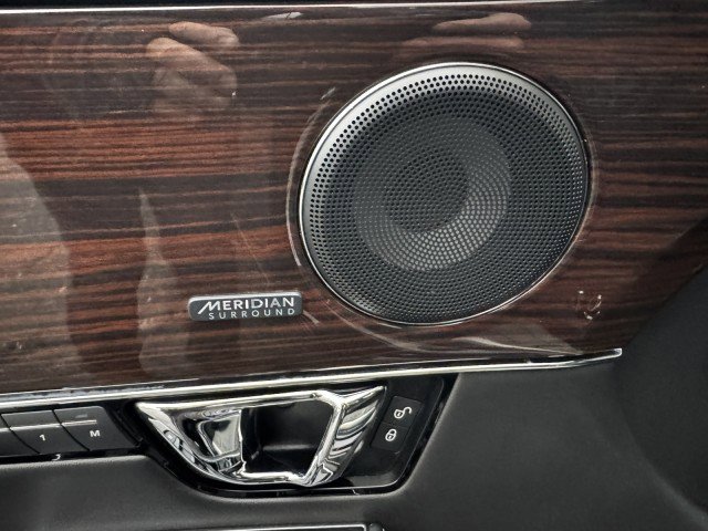 Used 2017 Jaguar XJ L Portfolio image 19