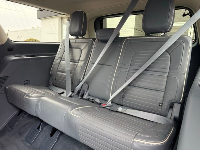 Used 2022 Lincoln Navigator L Black Label image 22