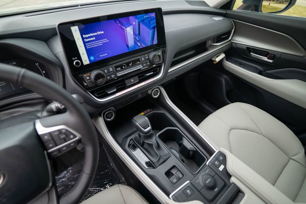 New 2026 Toyota Grand Highlander XLE image 21