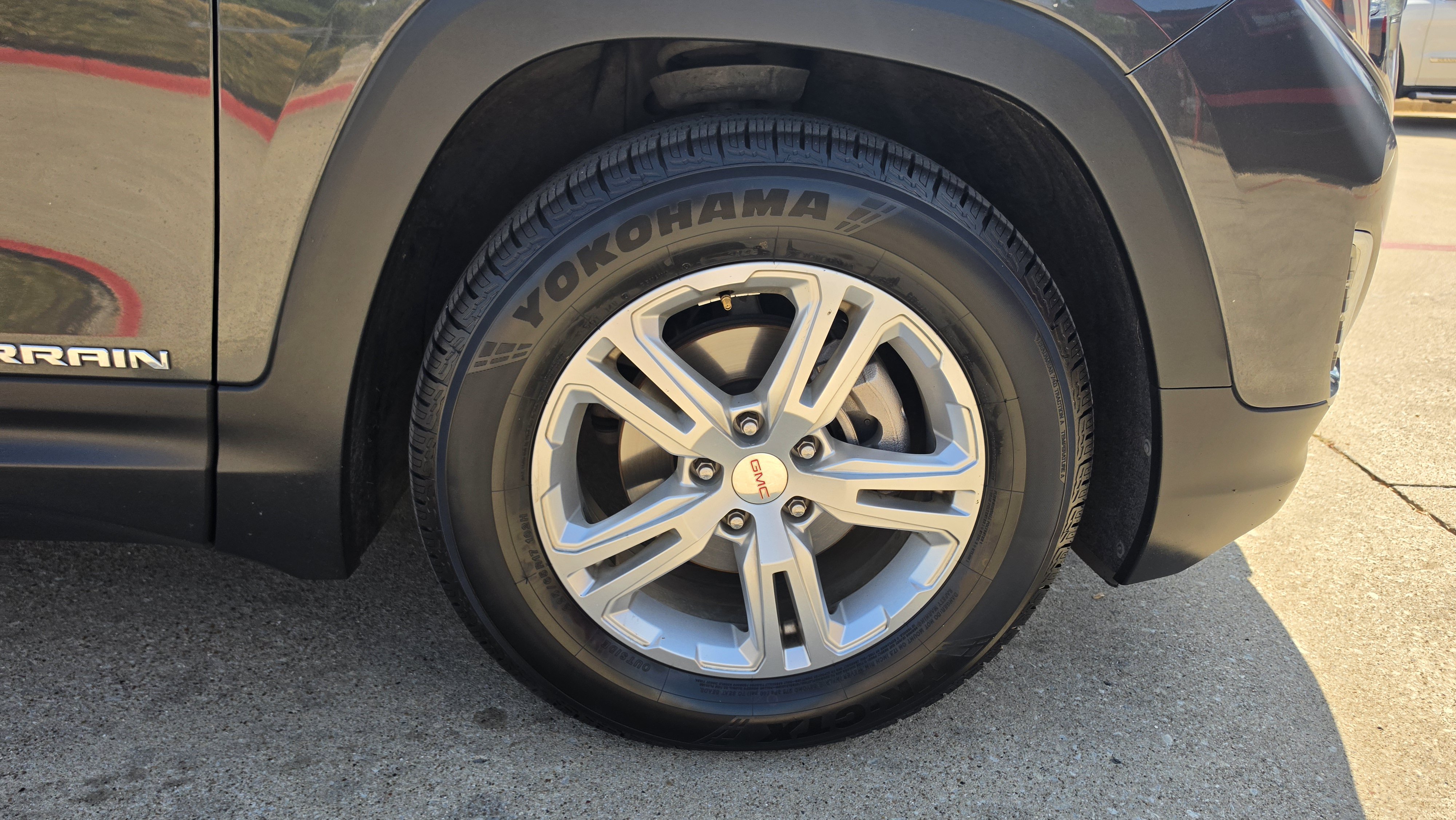 Used 2018 GMC Terrain SLE FWD image 16