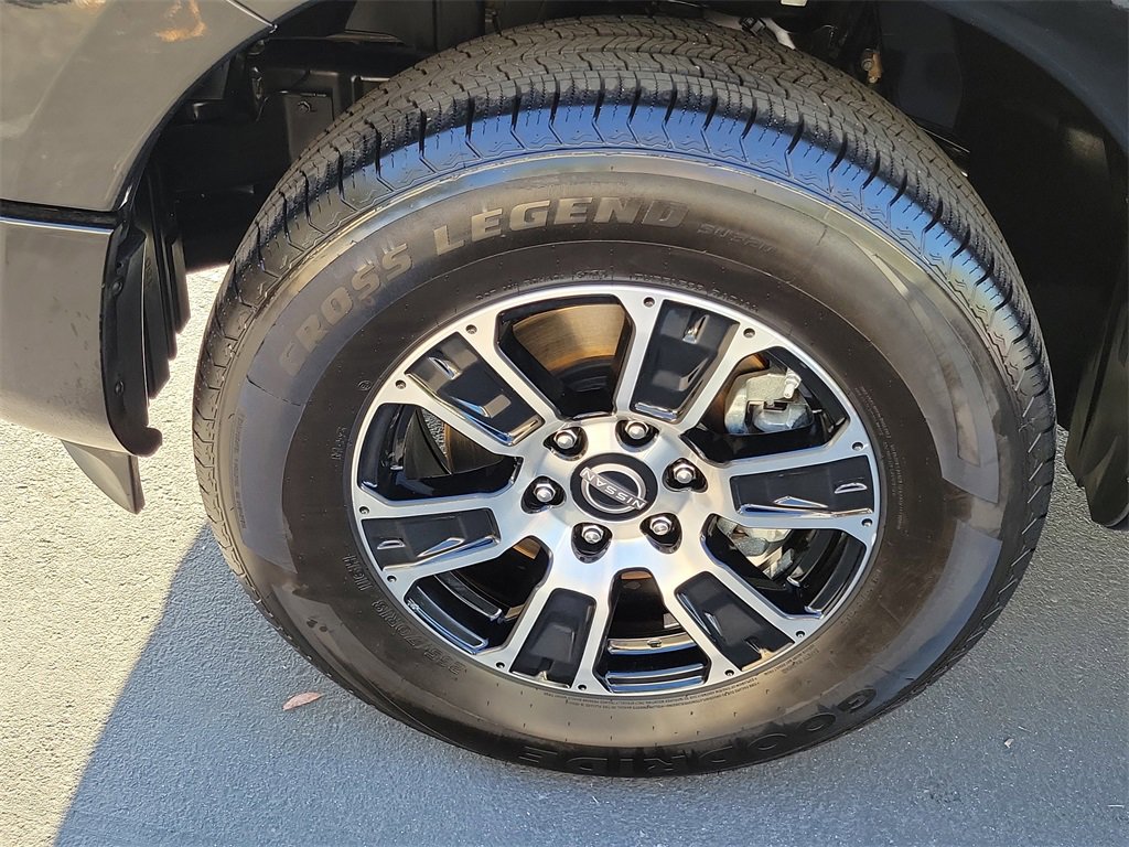 Used 2023 Nissan Titan SV image 25