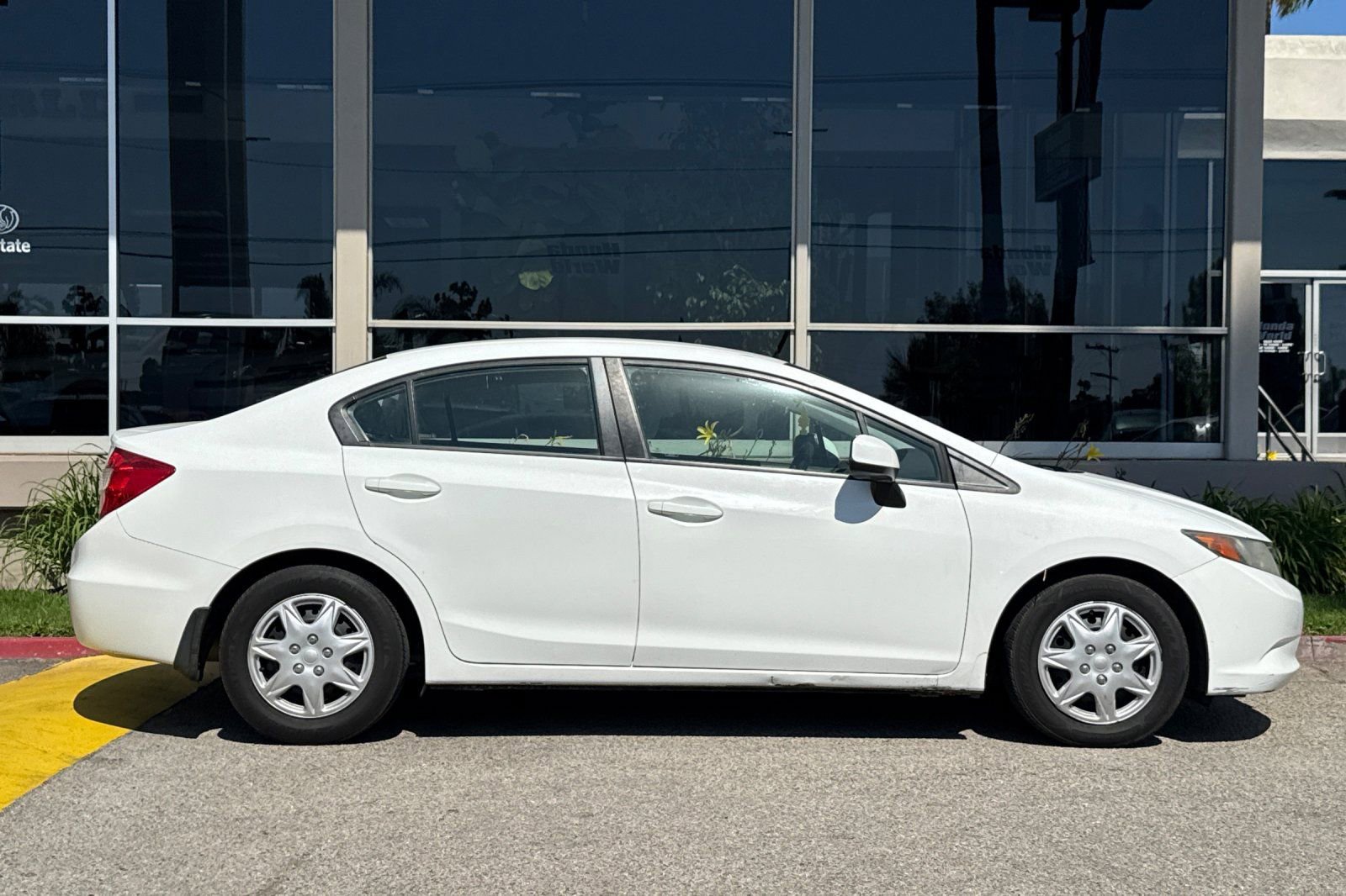 Used 2012 Honda Civic LX image 4