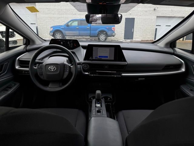 Used 2025 Toyota Prius Limited image 19