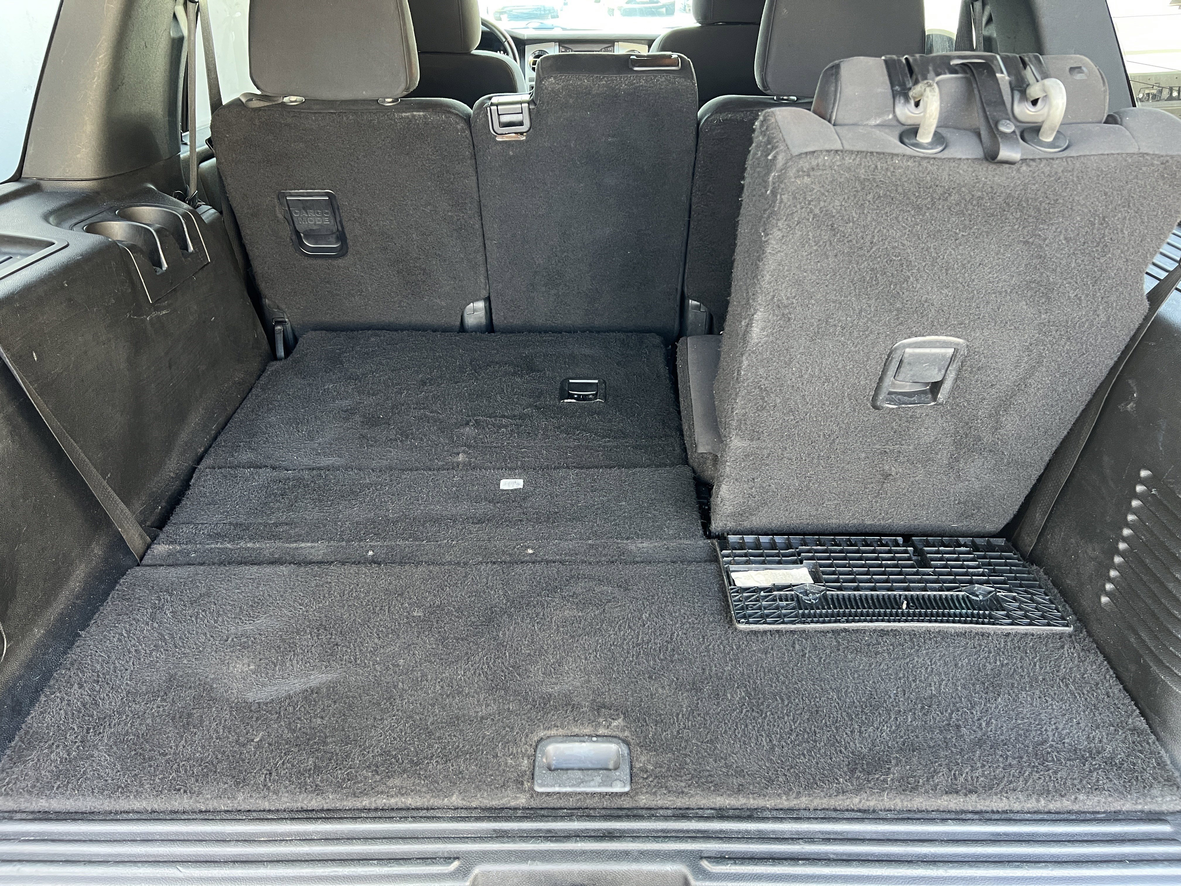 Used 2015 Ford Expedition XLT image 17