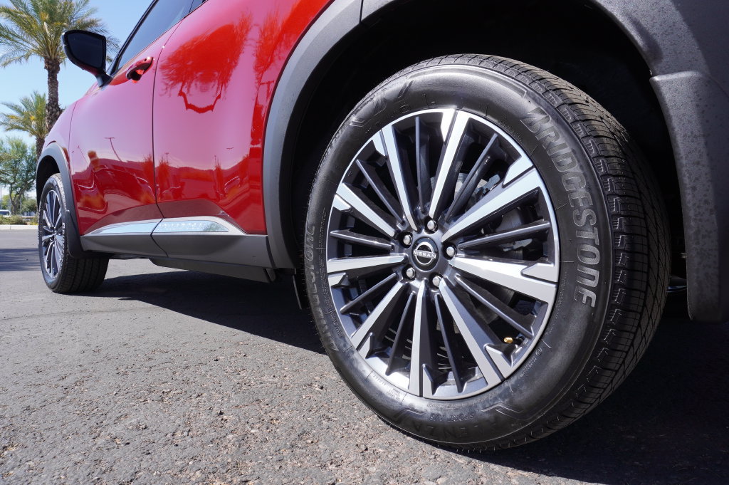 New 2026 Nissan Pathfinder Platinum w/ Cargo Package AWD/4WD image 6