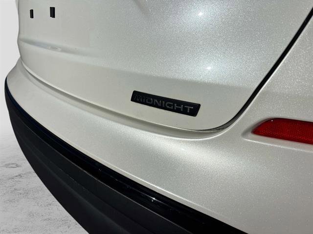 Used 2018 Nissan Murano SL w/ Midnight Edition Package image 17