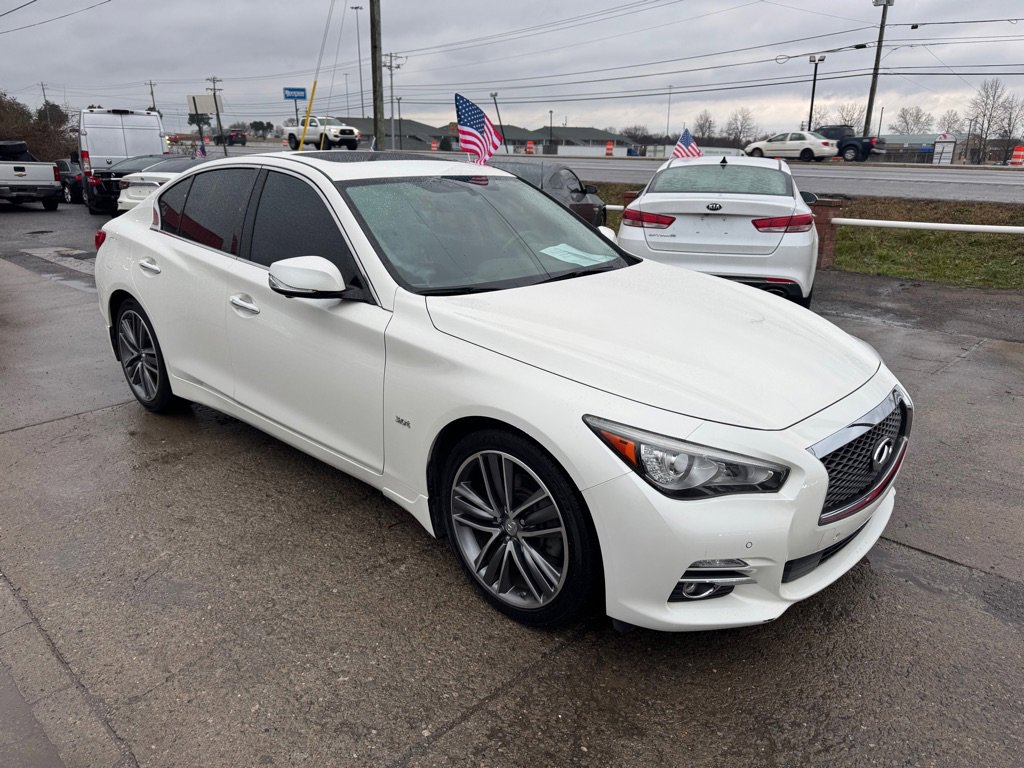 Used 2016 INFINITI Q50 3.0t Premium w/ Driver Assistance Package image 3