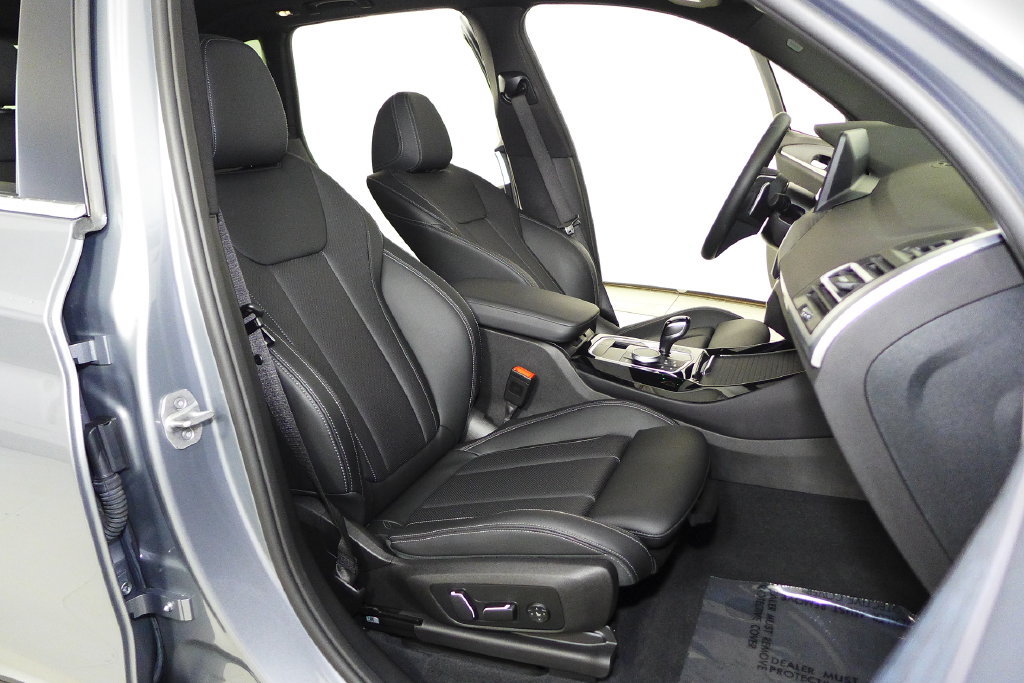 Used 2024 BMW X3 sDrive30i w/ Premium Package RWD image 19