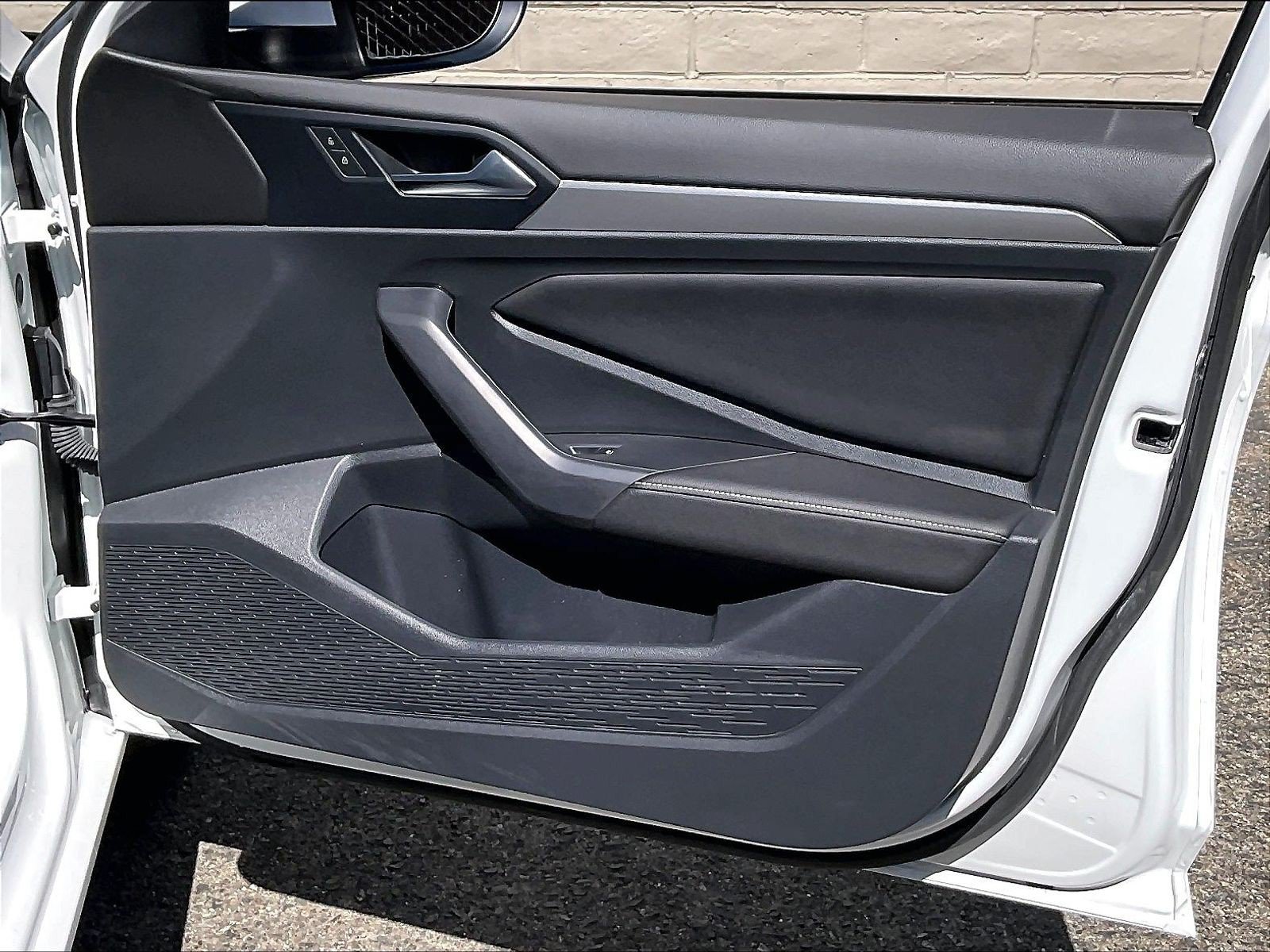 Certified 2024 Volkswagen Jetta S FWD image 23