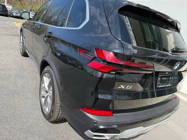 New 2026 BMW X5 xDrive40i AWD/4WD image 8