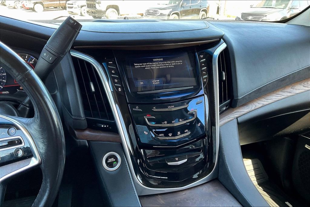 Used 2020 Cadillac Escalade Premium Luxury image 6