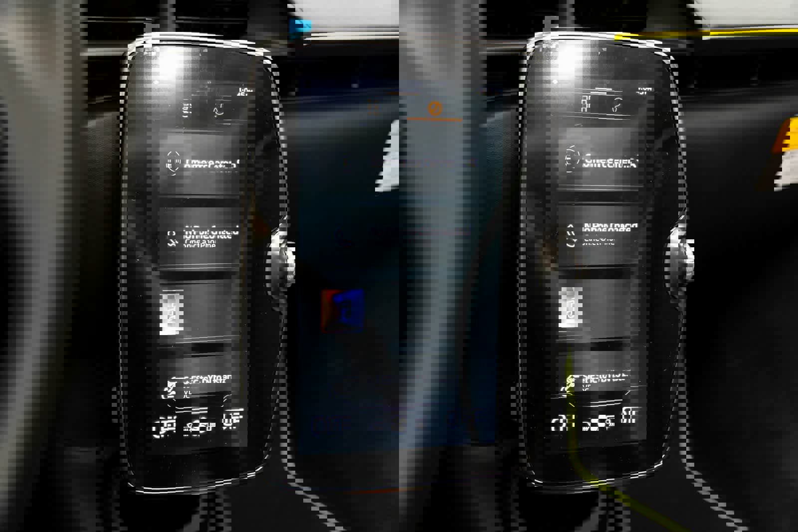 Used 2025 McLaren Artura Spider image 16