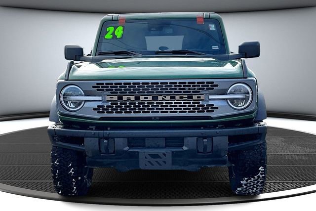 Used 2024 Ford Bronco Badlands image 2