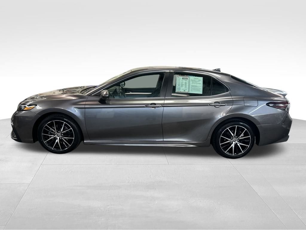 Certified 2023 Toyota Camry SE image 2
