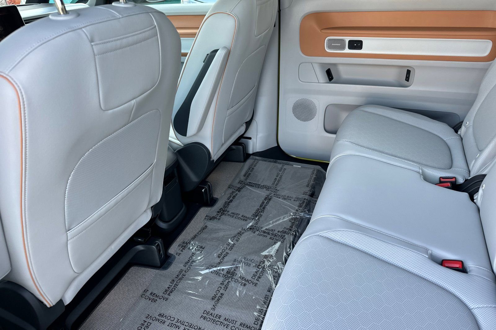 New 2025 Volkswagen ID. Buzz 1st Edition image 11