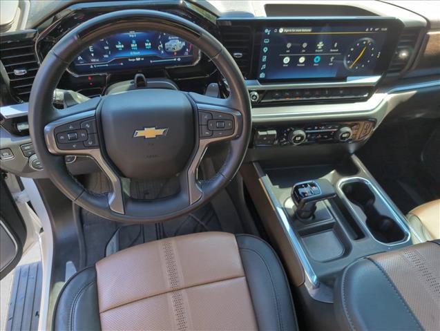 Used 2025 Chevrolet Silverado 1500 High Country AWD/4WD image 23