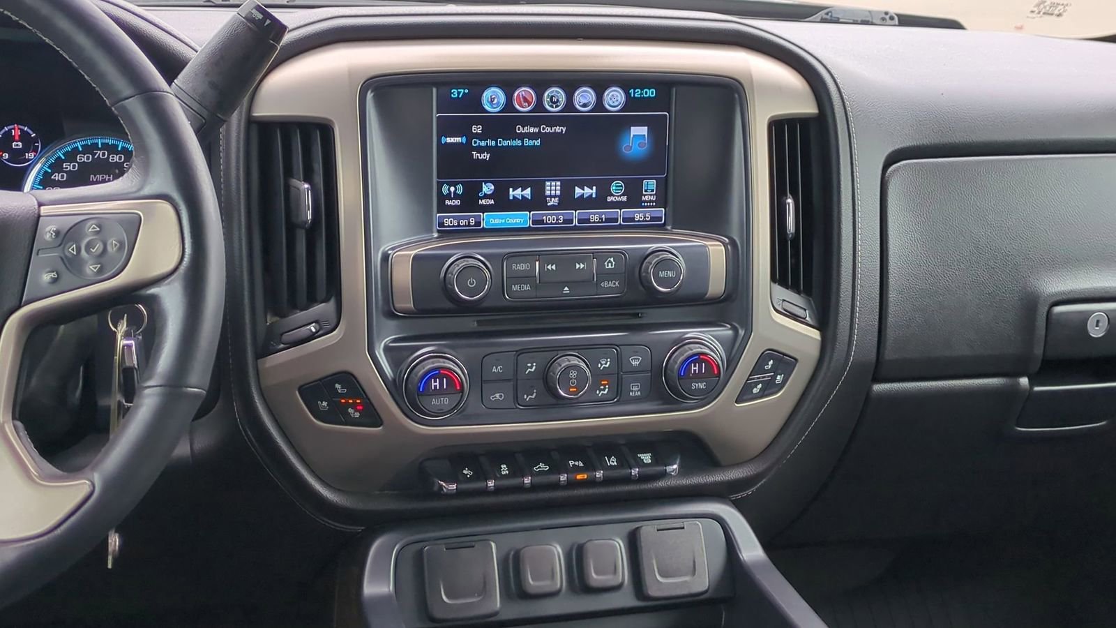 Used 2017 GMC Sierra 3500 Denali w/ Duramax Plus Package image 30