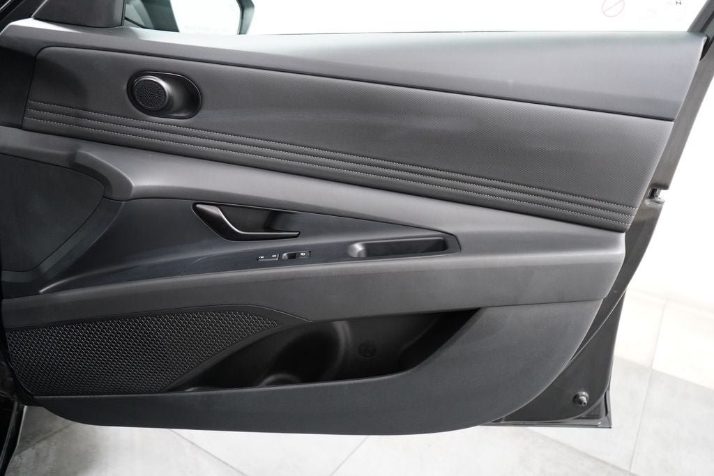 Used 2026 Hyundai Elantra Sport FWD image 29