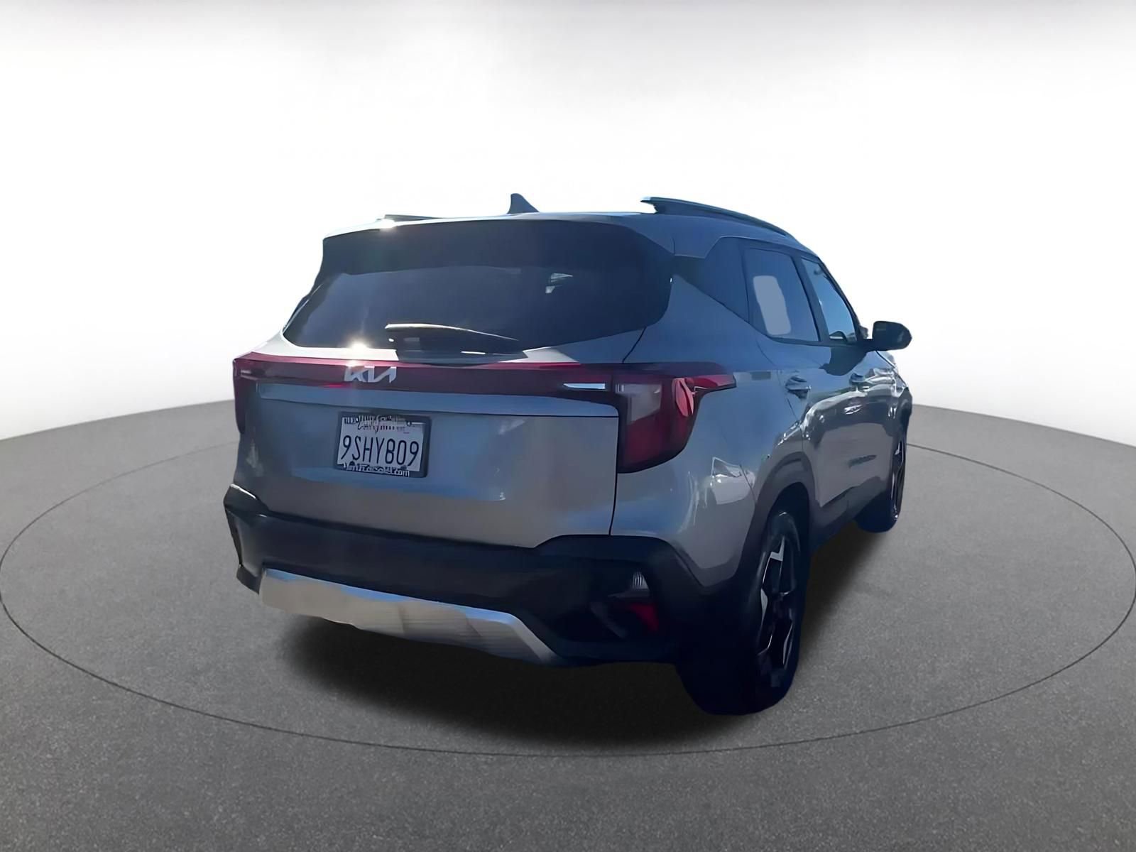 Used 2025 Kia Seltos S image 12