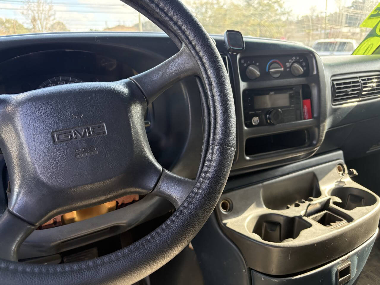 Used 2000 GMC Savana 2500 RWD image 6