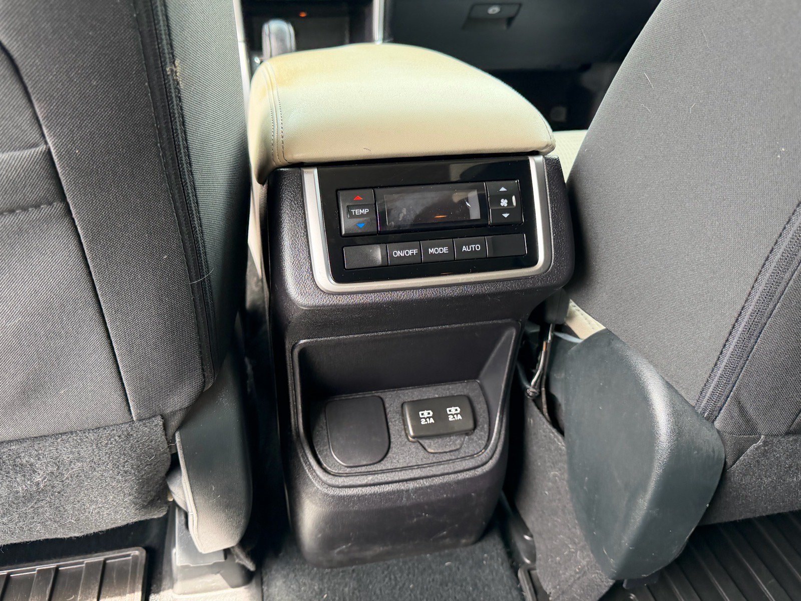 Used 2019 Subaru Ascent Premium AWD/4WD image 14