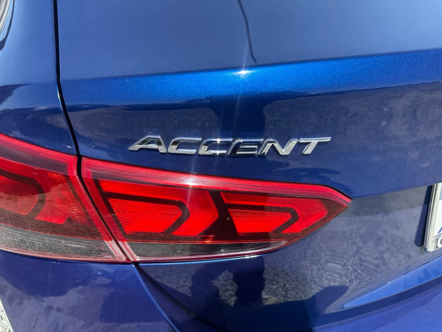 Used 2021 Hyundai Accent SE FWD image 12