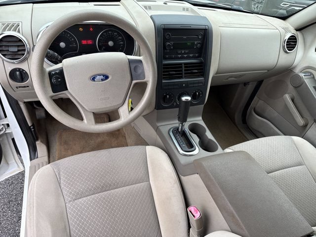 Used 2006 Ford Explorer XLS RWD image 17