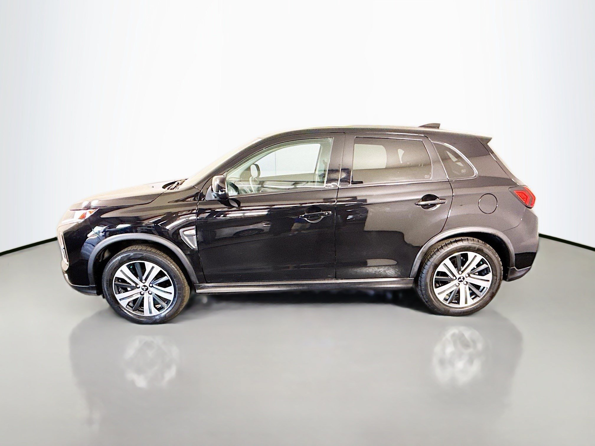 Used 2021 Mitsubishi Outlander Sport FWD image 6