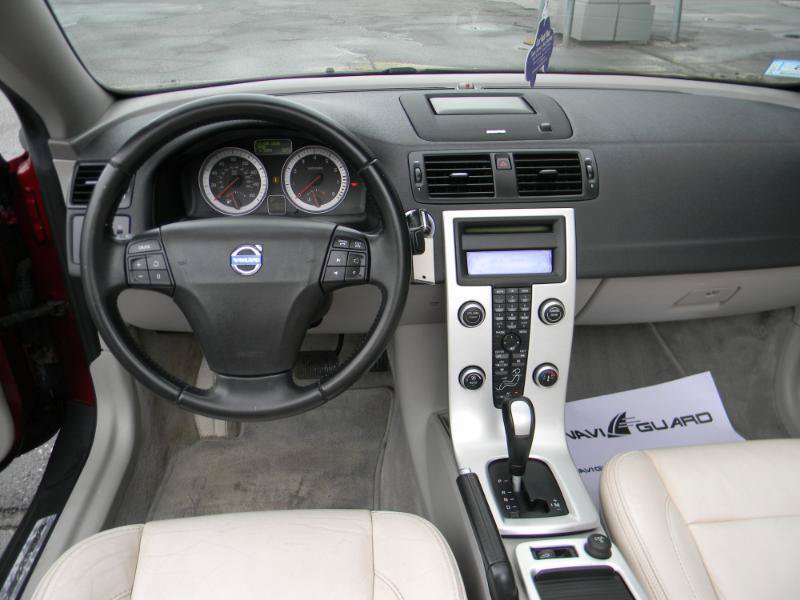 Used 2012 Volvo C70 T5 w/ Climate Pkg FWD image 19