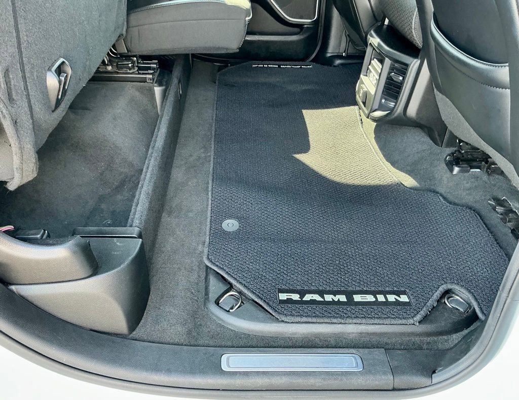 Used 2019 RAM 1500 Laramie image 29