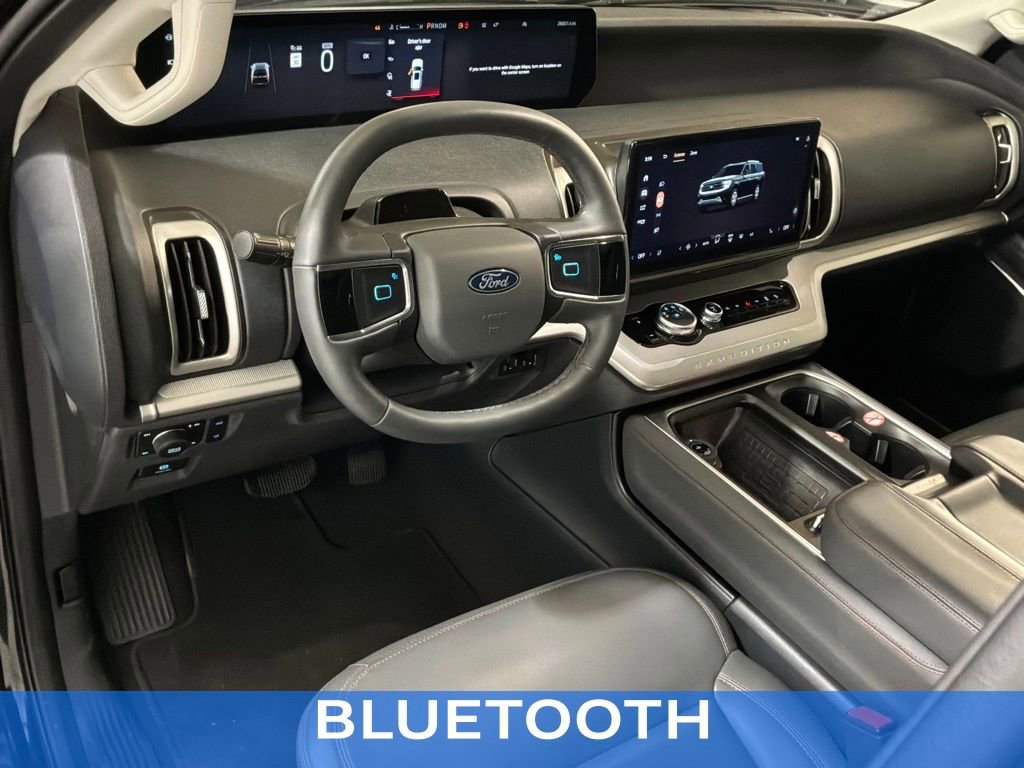 Certified 2025 Ford Expedition Active AWD/4WD image 16