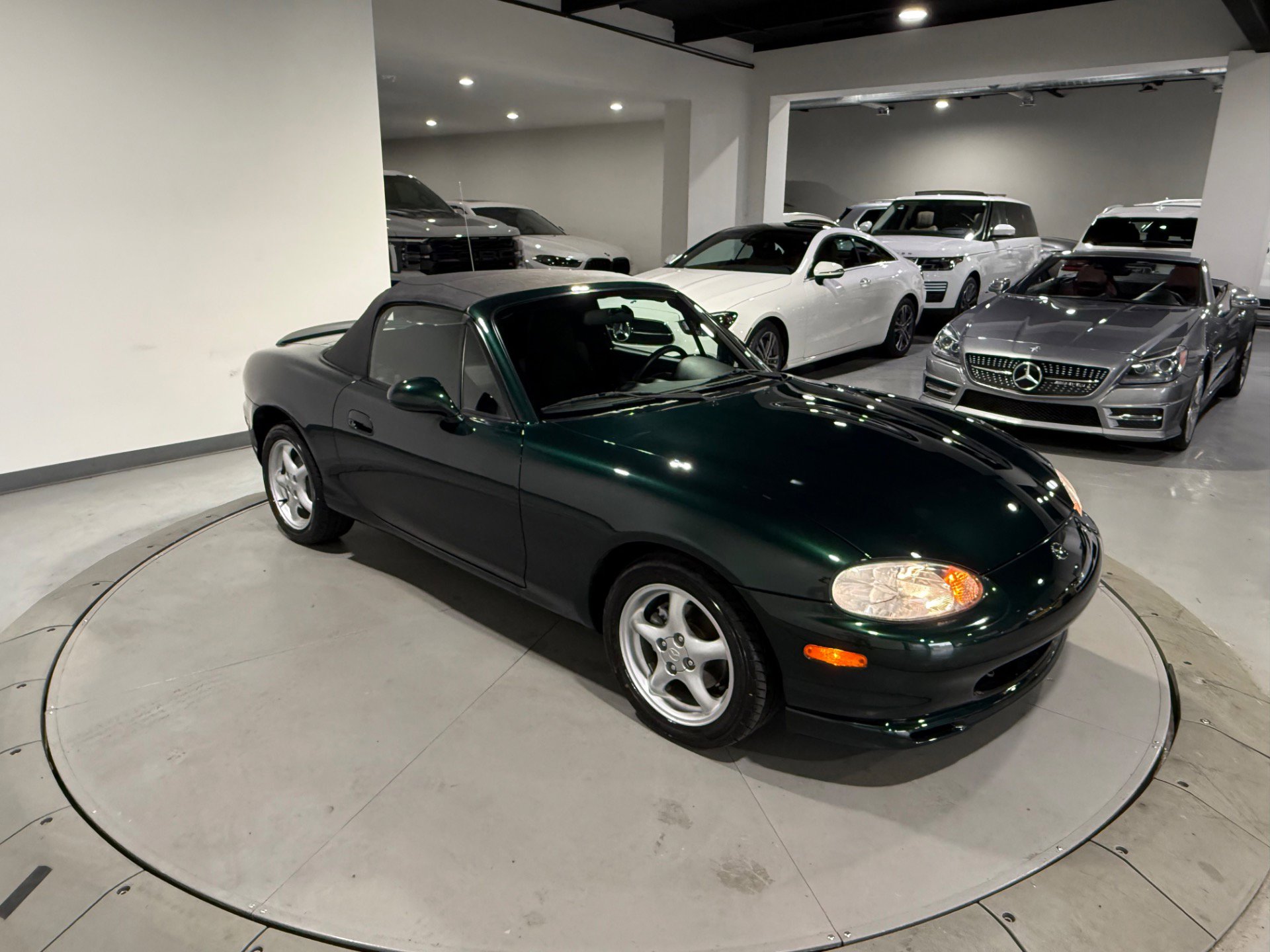 Used 1999 MAZDA MX-5 Miata RWD image 25