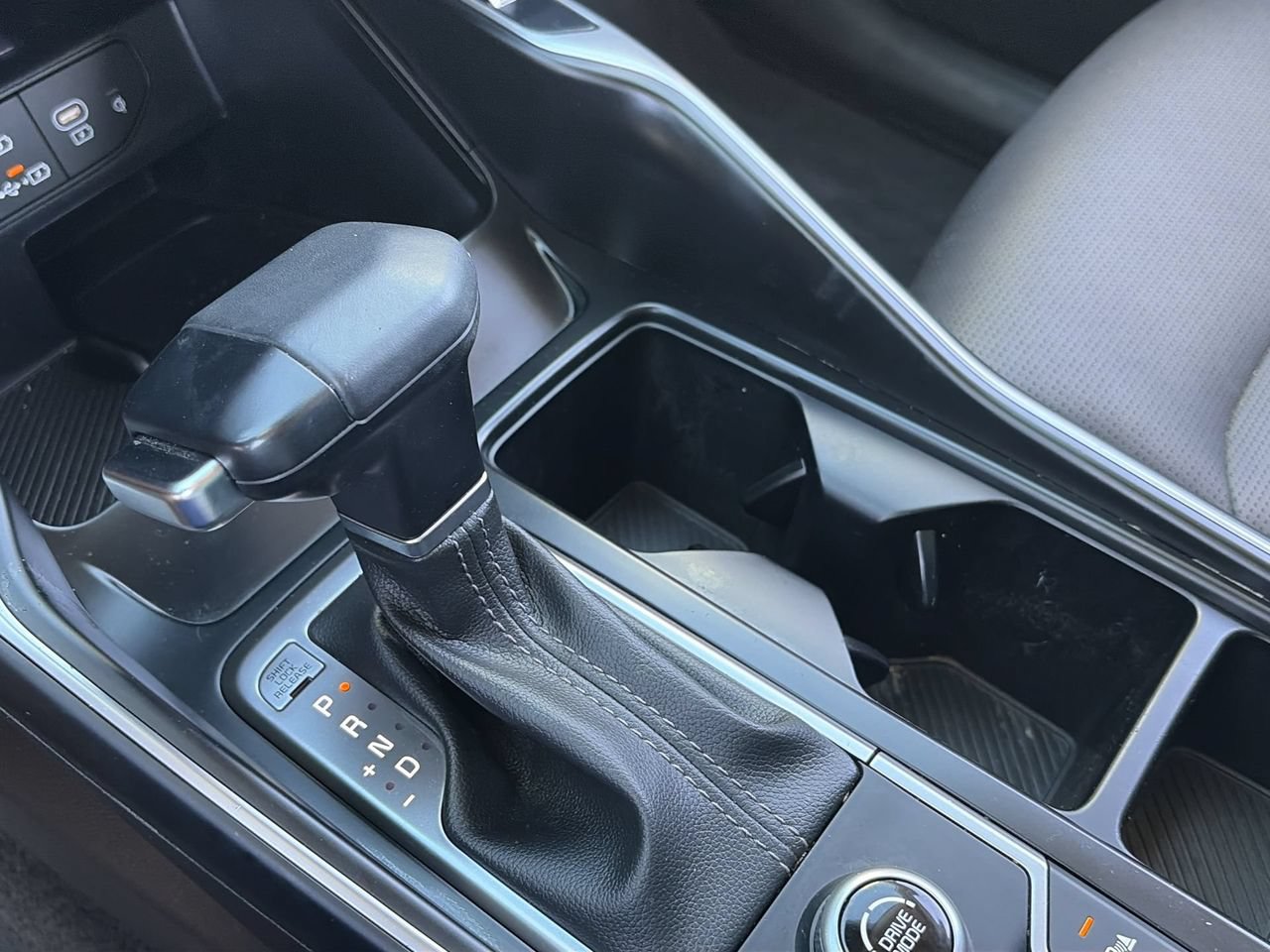 Certified 2024 Kia Sorento S w/ Panoramic Sunroof Package FWD image 27