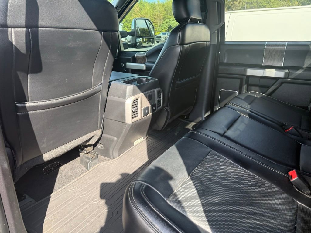 Used 2019 Ford F350 Lariat w/ Chrome Package image 13