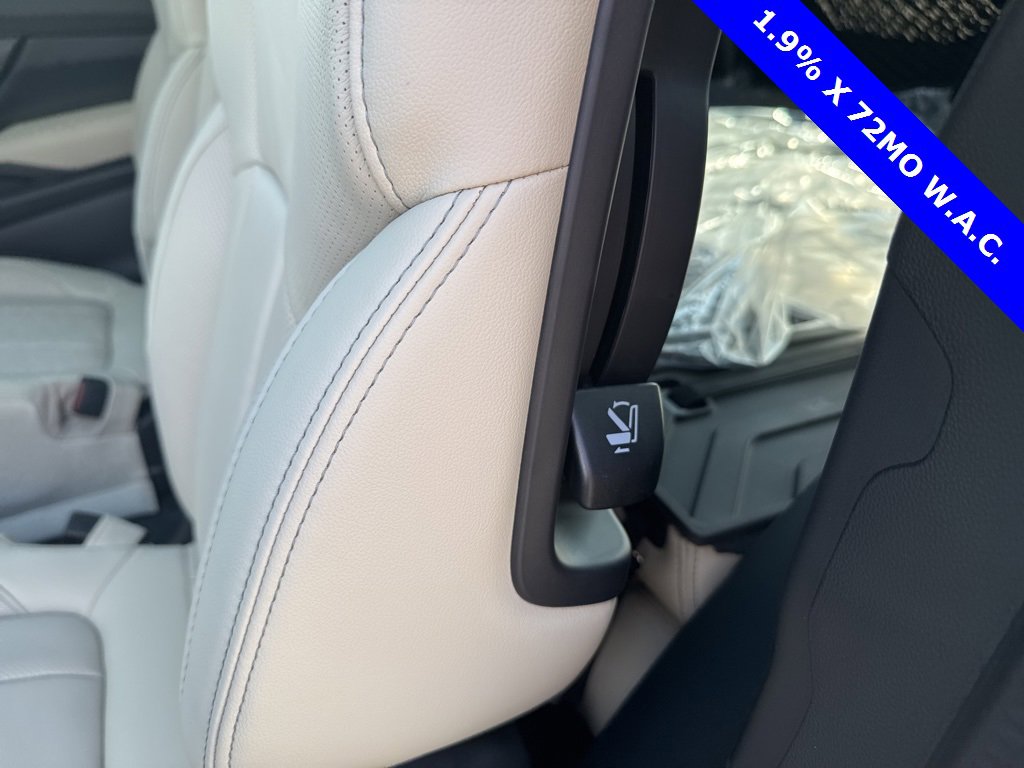 New 2025 Subaru Ascent Limited image 27