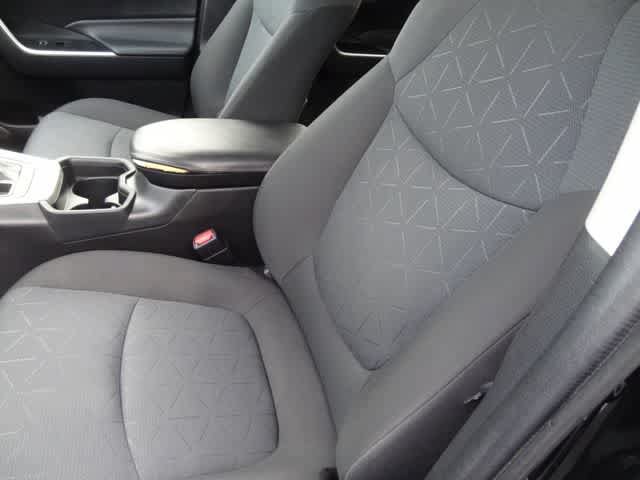 Used 2020 Toyota RAV4 XLE w/ Convenience Package AWD/4WD image 7
