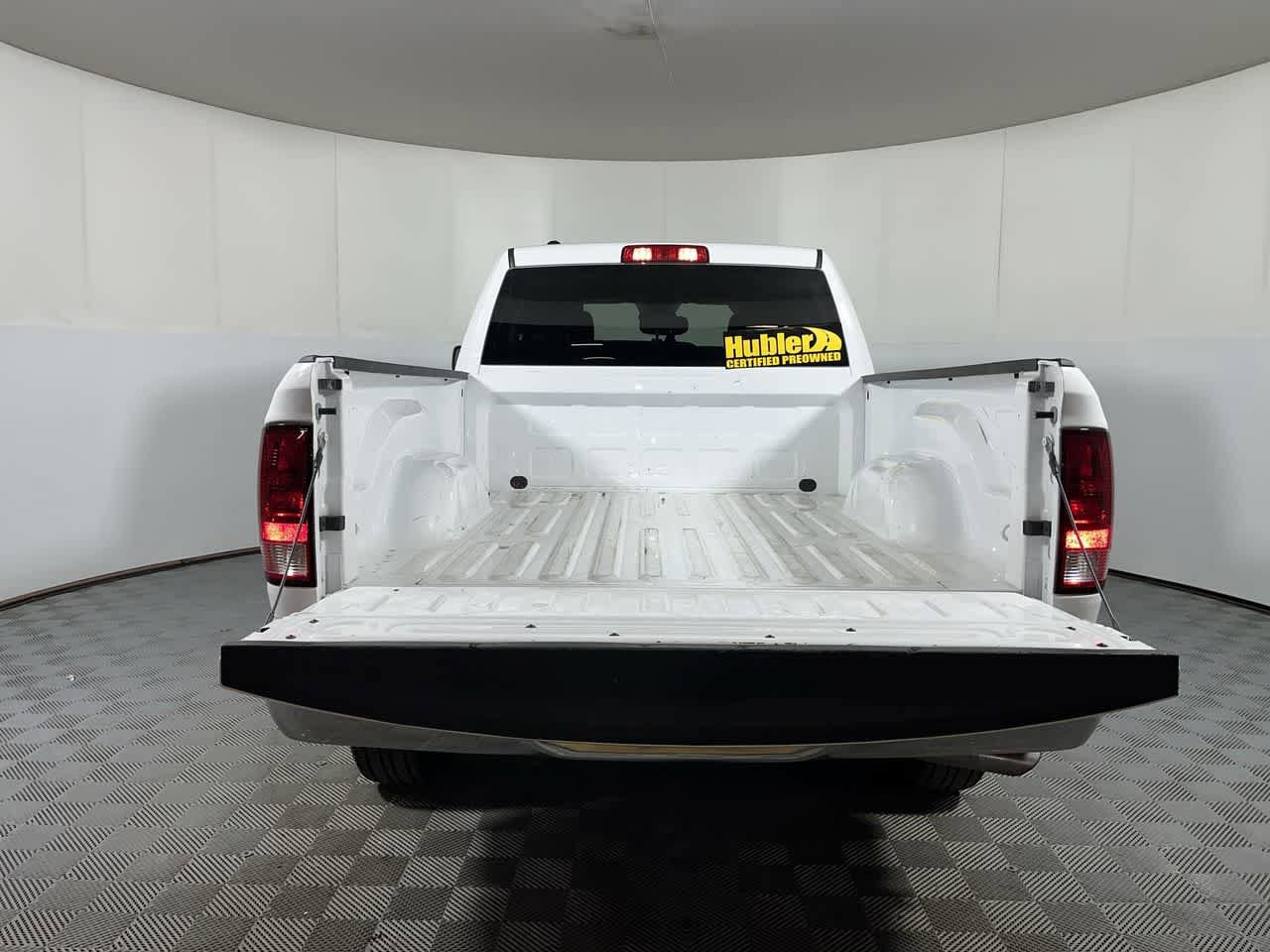 Used 2024 RAM 1500 Classic SLT image 27