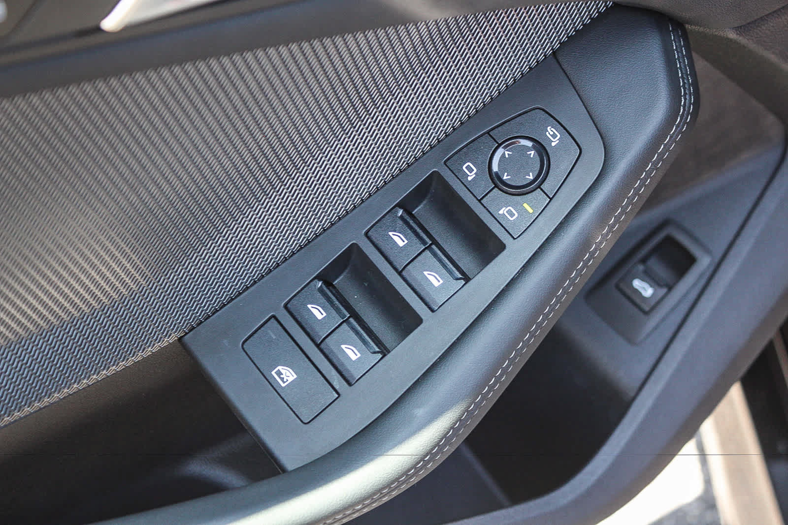 Used 2025 BMW M235i xDrive w/ Premium Package AWD/4WD image 19