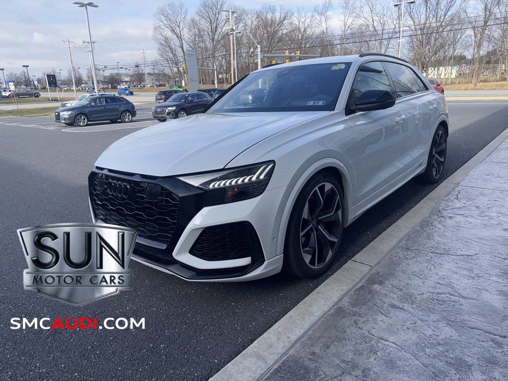 Certified 2024 Audi RS Q8 w/ Black Optic Package image 3