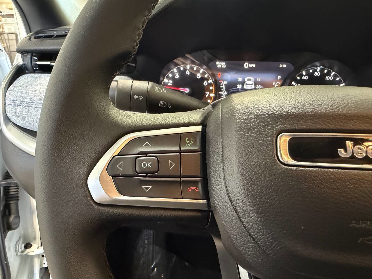 Used 2024 Jeep Compass Latitude AWD/4WD image 21