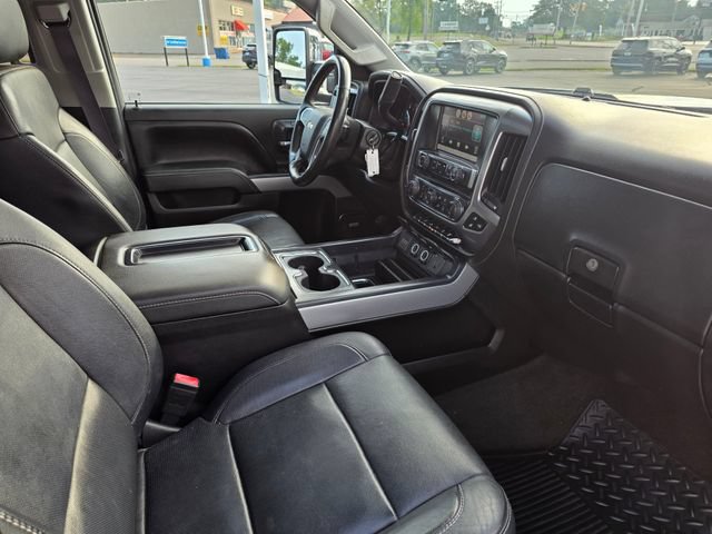 Used 2015 Chevrolet Silverado 2500 LTZ w/ Duramax Plus Package AWD/4WD image 46