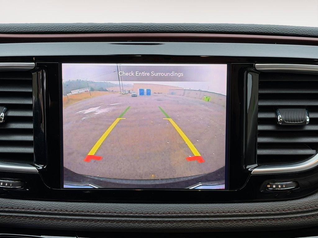 Used 2020 Chrysler Pacifica Limited image 12