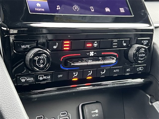 New 2025 Jeep Grand Cherokee Altitude image 26