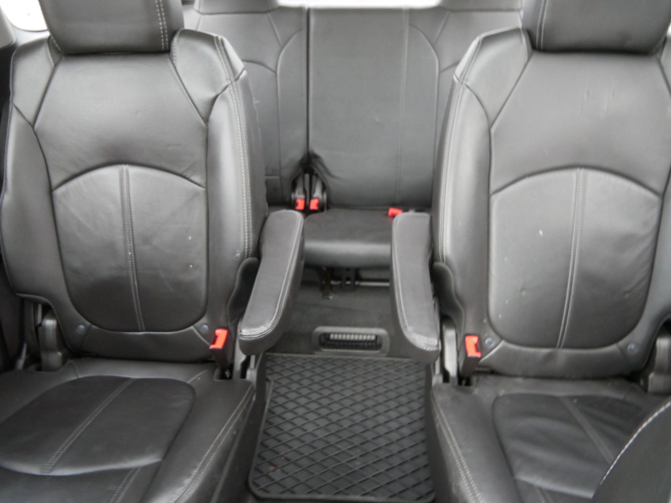 Used 2016 GMC Acadia SLT w/ Open Road Package AWD/4WD image 13