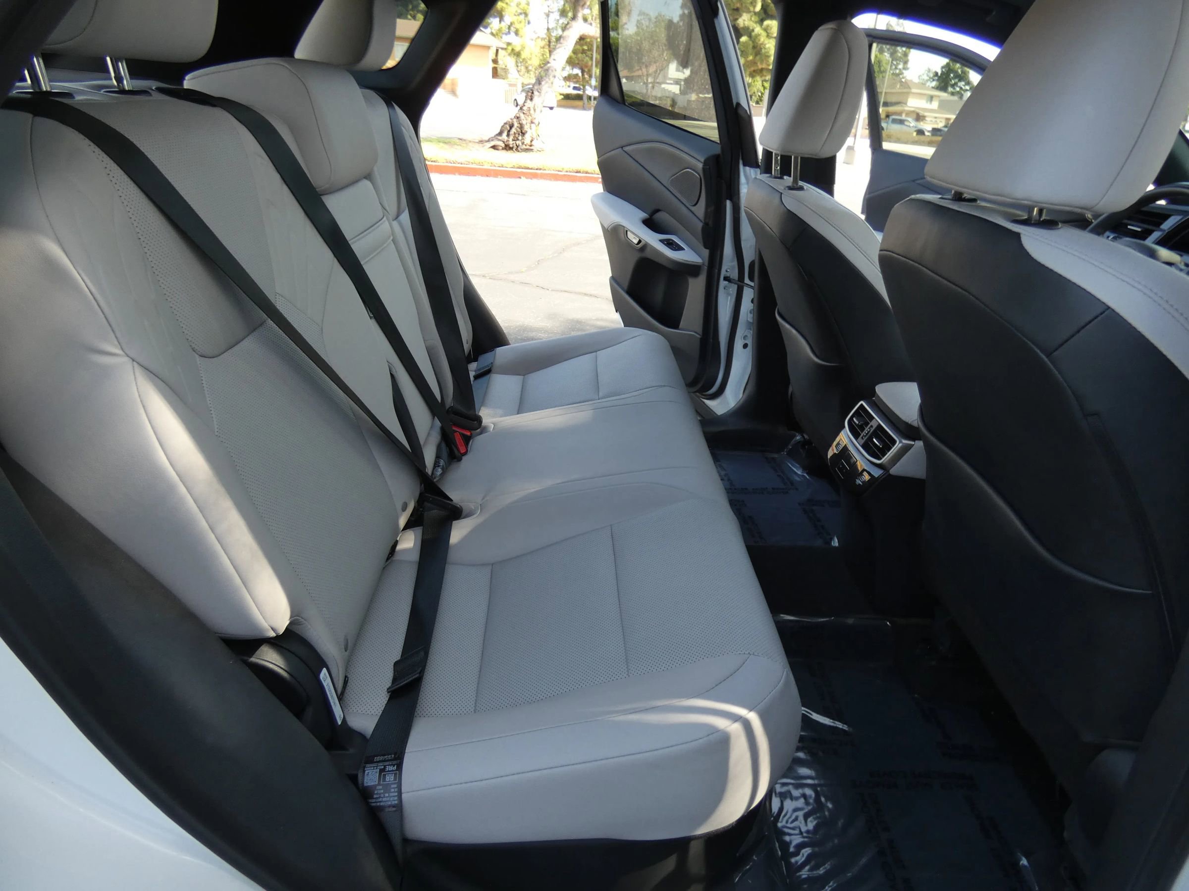 Used 2023 Lexus RX 350 Premium w/ Accessory Package (Z1) image 38