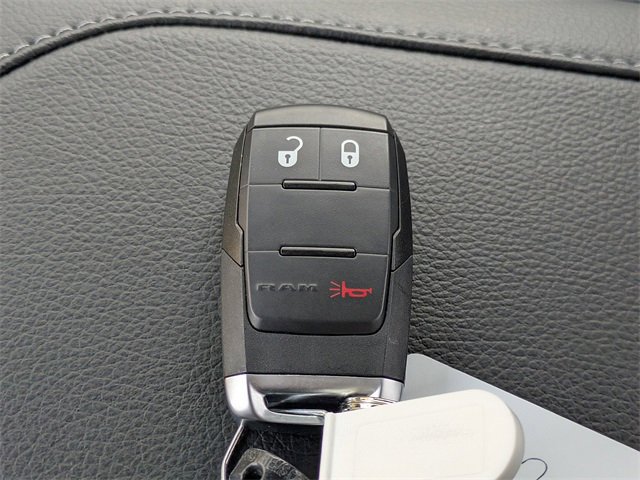 Used 2024 RAM 2500 Tradesman w/ Chrome Appearance Group image 34