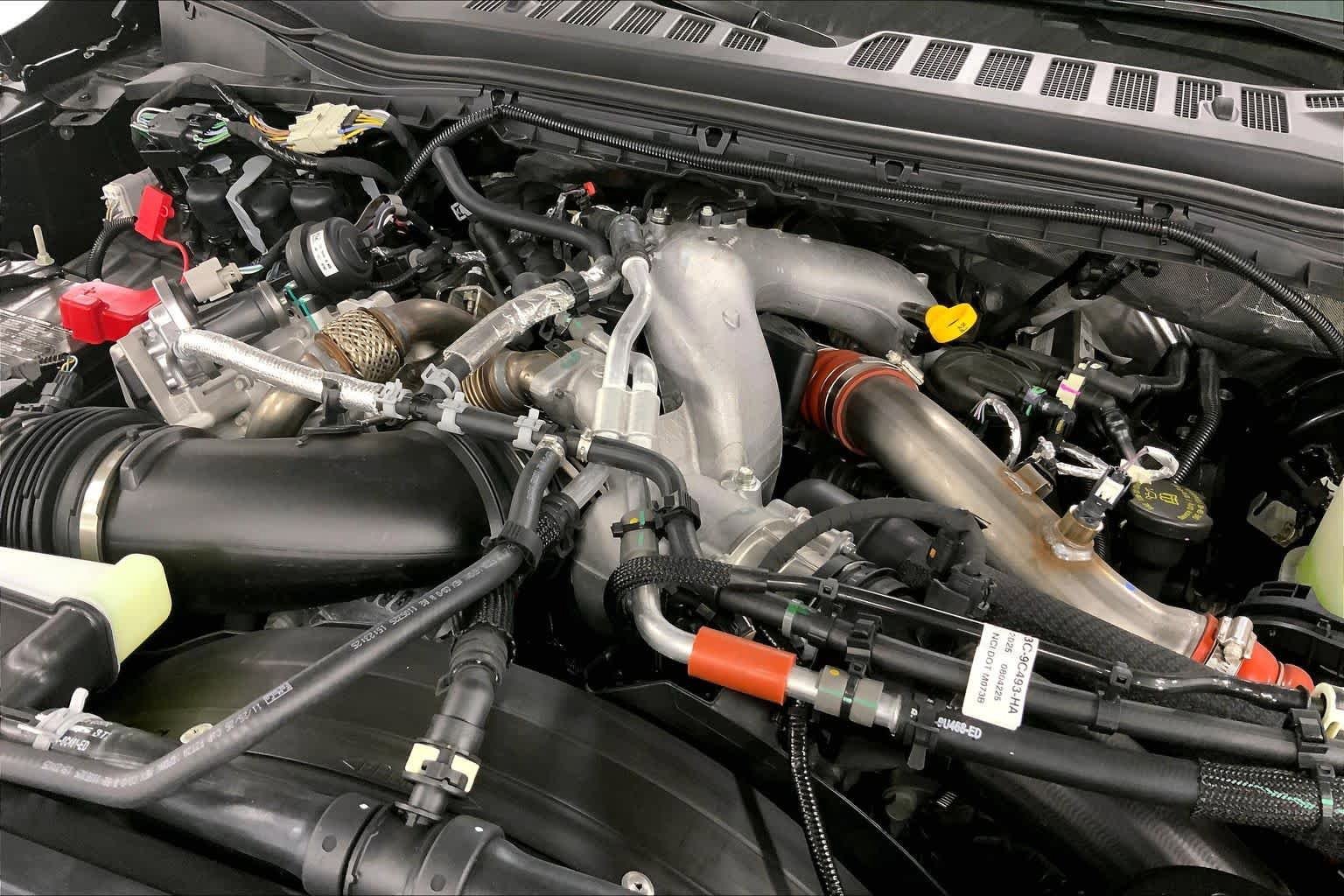New 2026 Ford F250 Lariat w/ Black Appearance Package AWD/4WD image 16